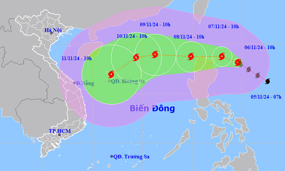  Bão mạnh cấp 13 gần Biển Đông